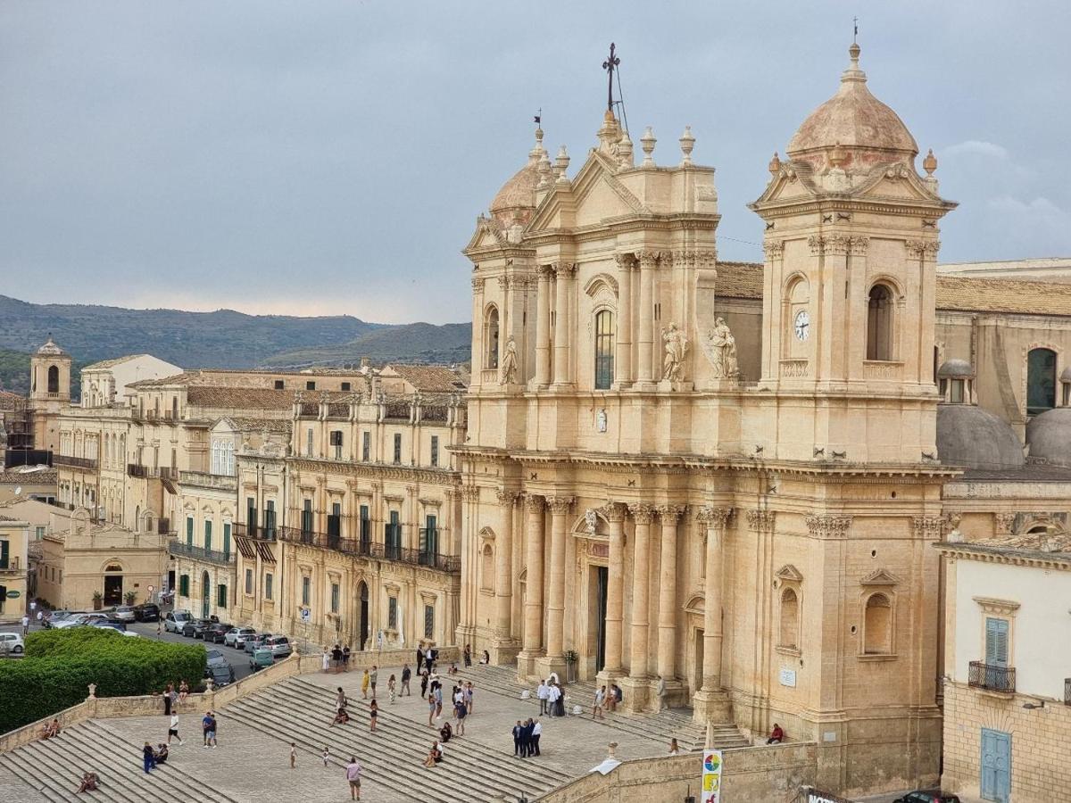 Villa Casa Bommegna à Noto Extérieur photo